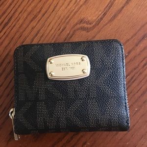 Michael Kors Women’s wallet